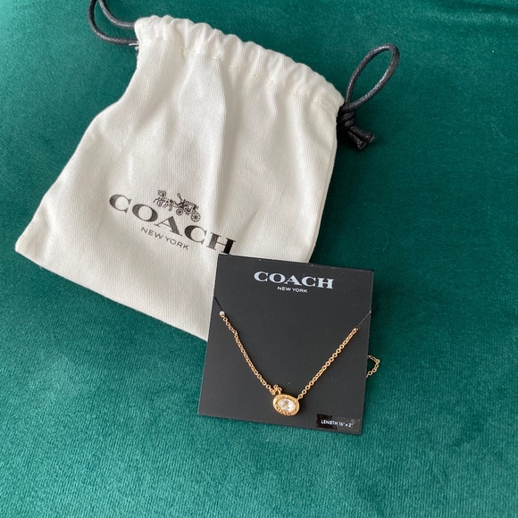 Coach - Gold Necklace - Picture 1 of 3